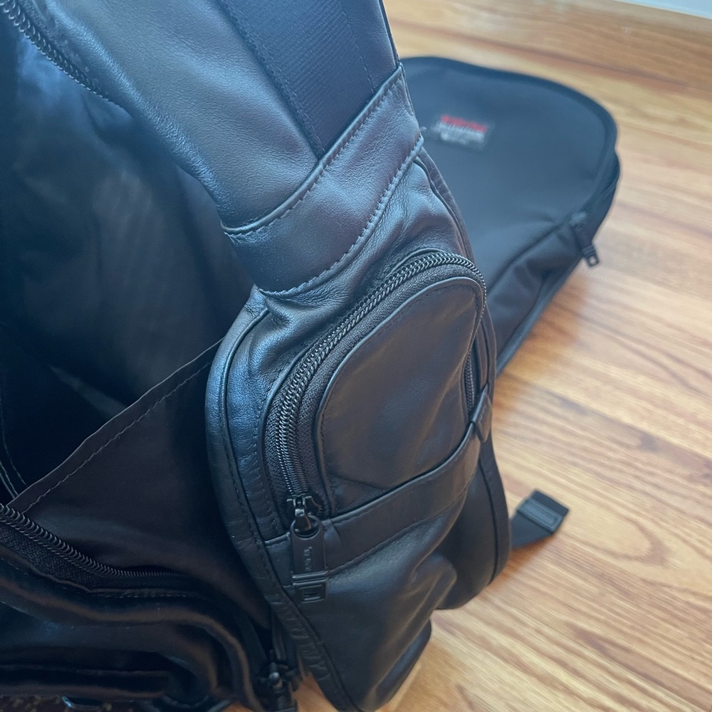 Tumi Computer Backpack. - Picture 7 of 10
